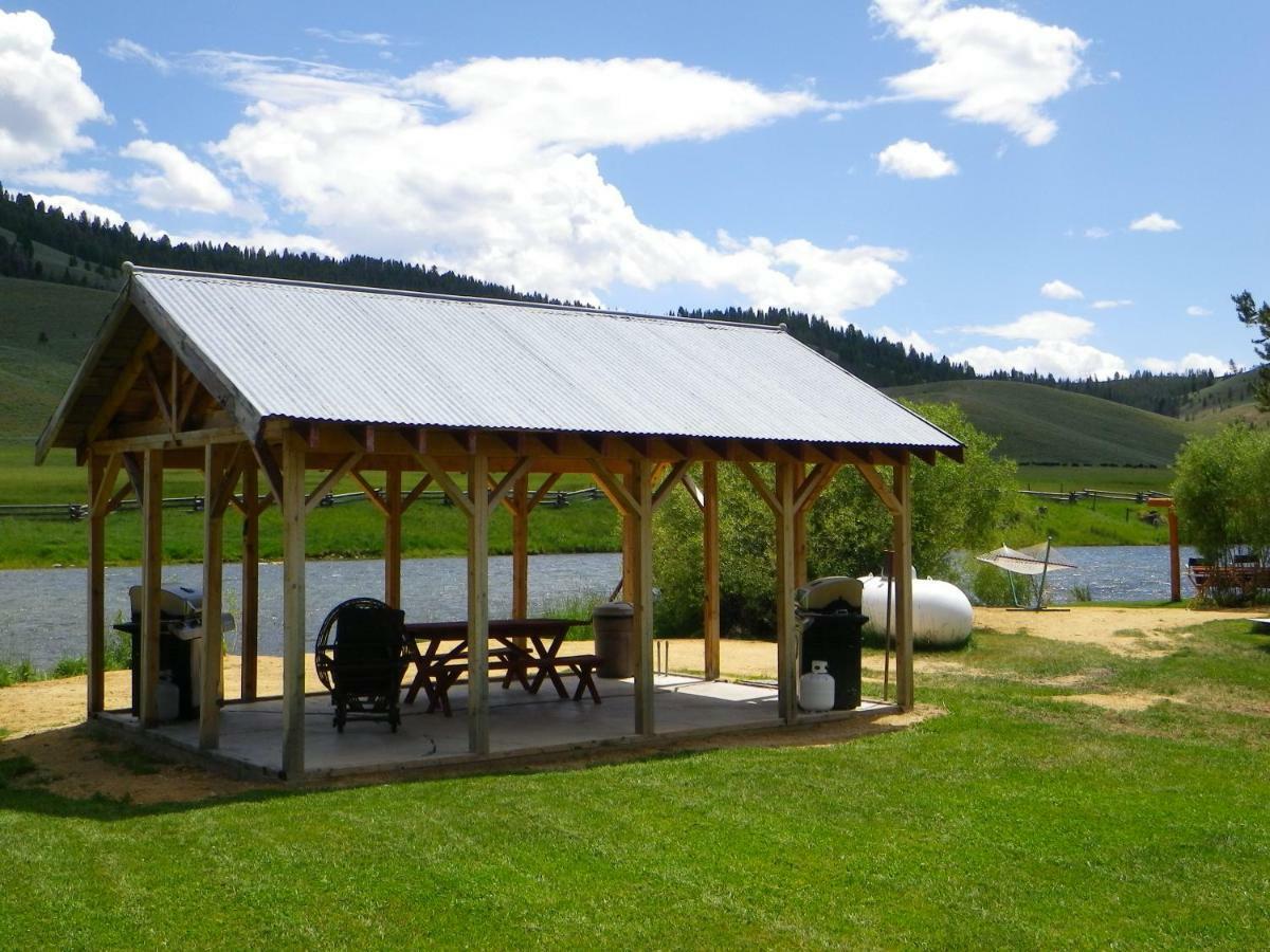 Redwood Cabins Hotell Stanley Exteriör bild